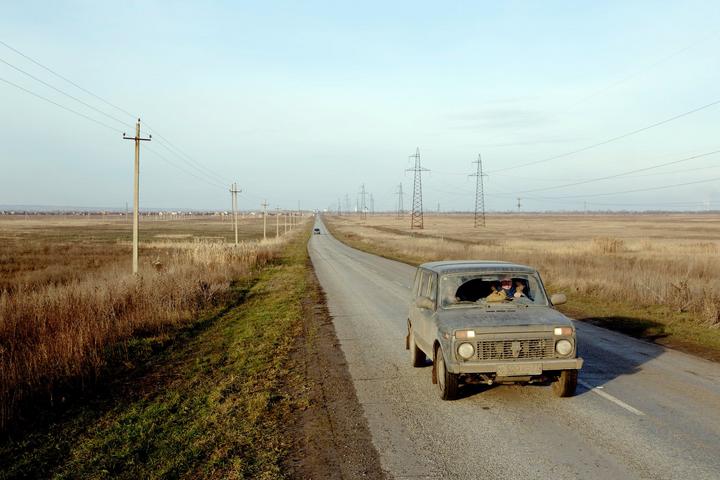 Artistic view of convoy | Taiteilijan näkemys autokulkueesta Convoy | Autokulkue